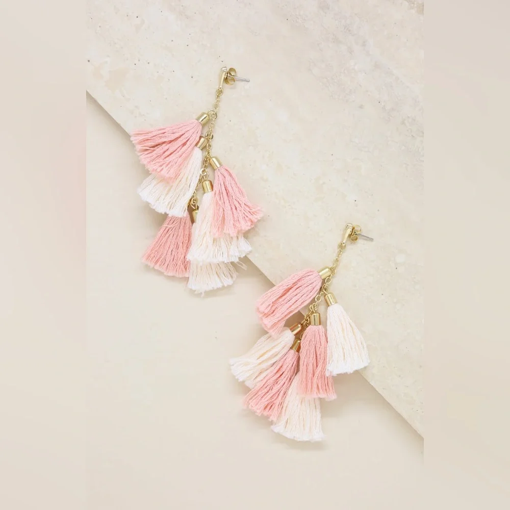 NWT Ettika daydreamer tassel 18k gold plated earrings - Picture 3 of 6
